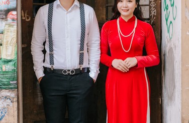 Chia sẻ các kiểu tạo dáng chụp hình áo dài giúp bạn NỔI BẬT nhất